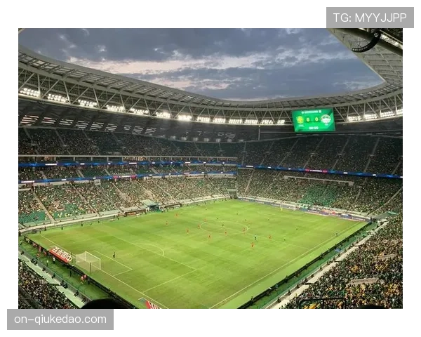 德甲自3月29日起实施夏令时，多数比赛调整为北京时间21-30开球